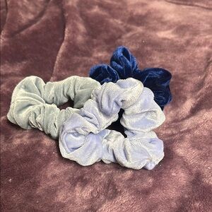 Velvet Scrunchies Set in Blue and Silver